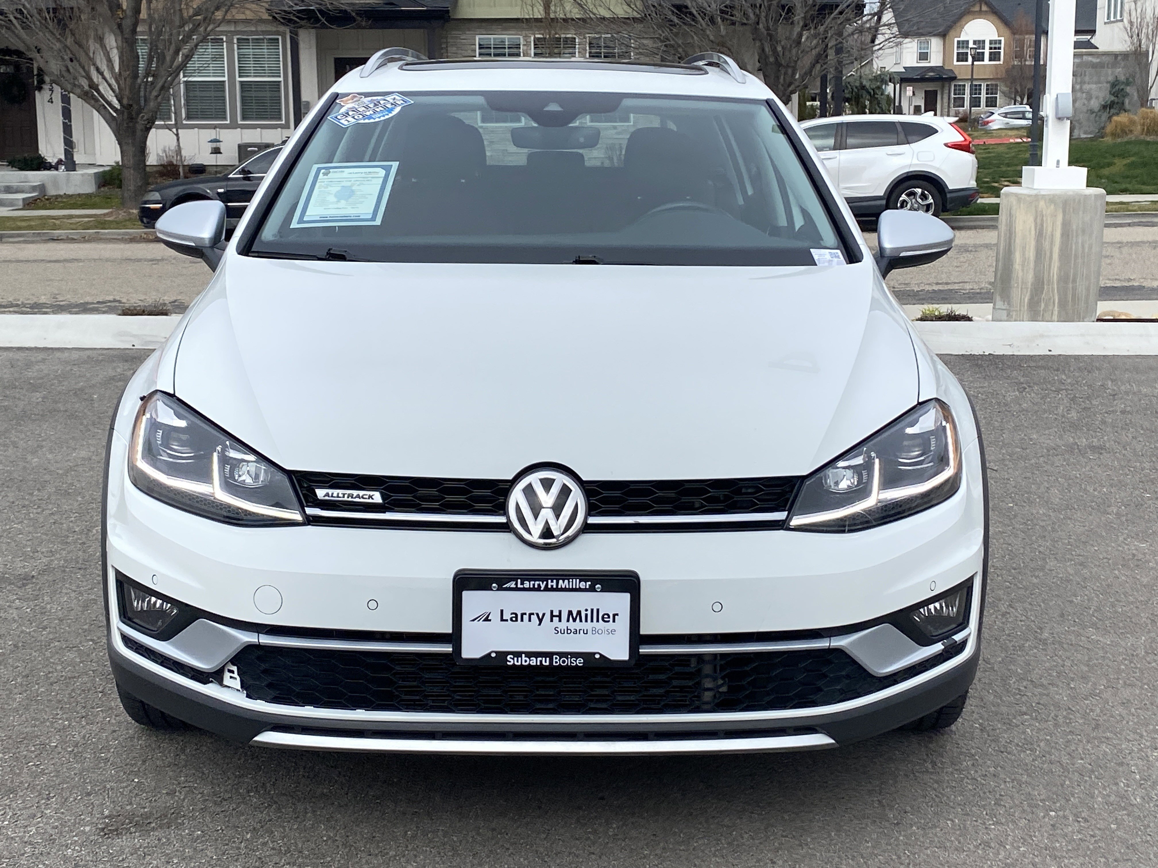 Used 2018 Volkswagen Golf Alltrack SEL image 9