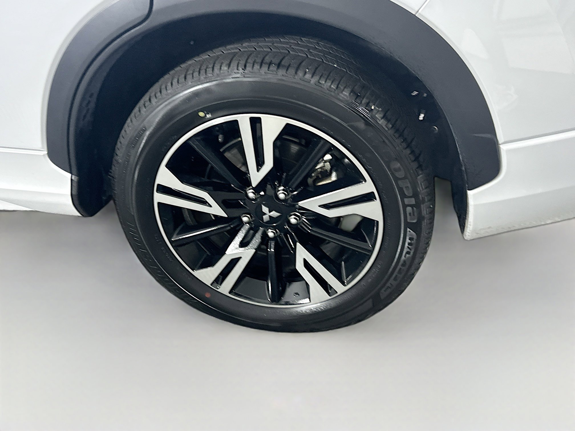 Used 2024 Mitsubishi Eclipse Cross SEL image 11