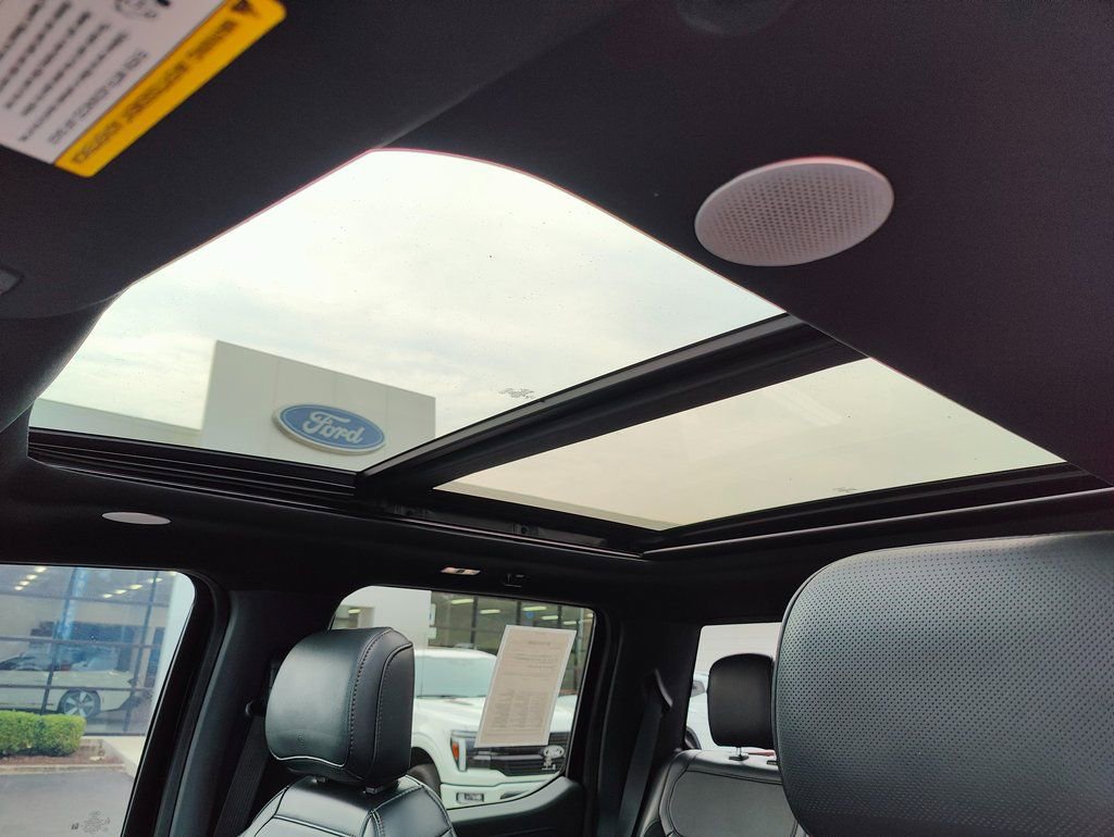 Used 2022 Ford F150 Raptor w/ Raptor 37 Performance Package image 22