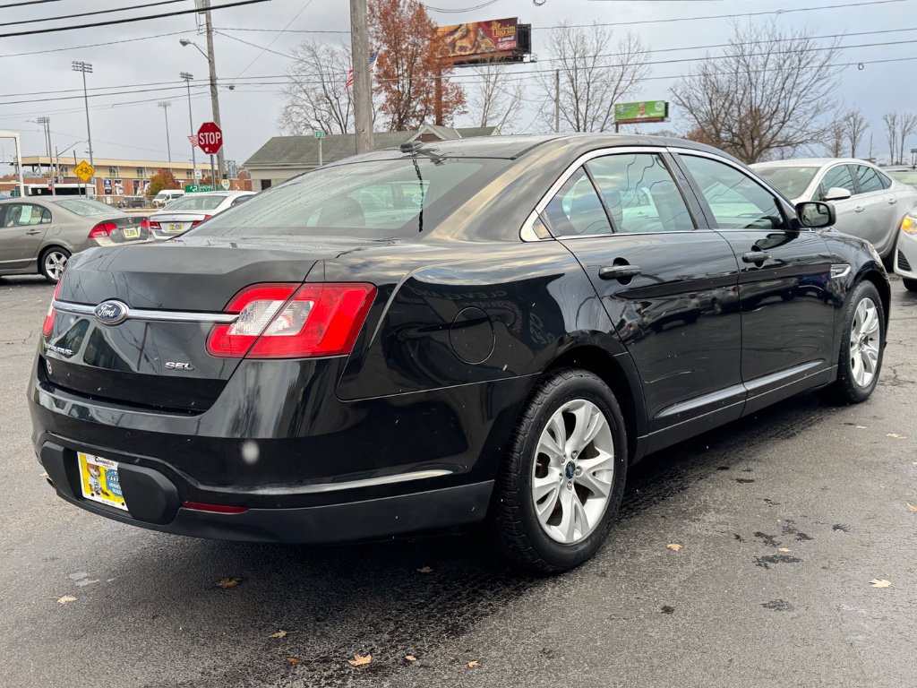 Used 2011 Ford Taurus SEL w/ 201A Rapid Spec Order Code image 7
