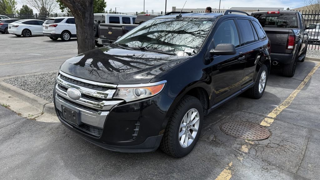 Used 2013 Ford Edge SE FWD image 2