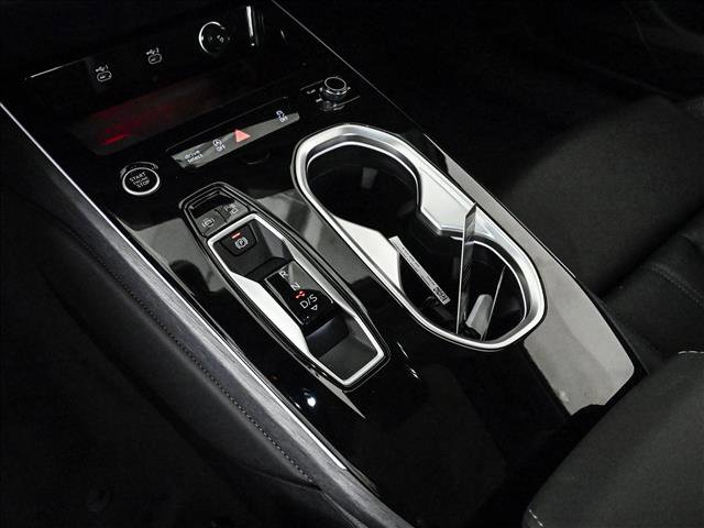 New 2026 Audi A6 Premium Plus AWD/4WD image 12