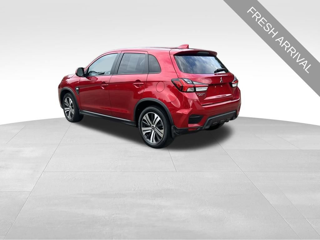 Used 2023 Mitsubishi Outlander Sport ES image 2