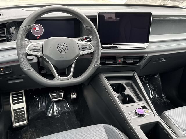 New 2026 Volkswagen Tiguan SE R-Line FWD image 6