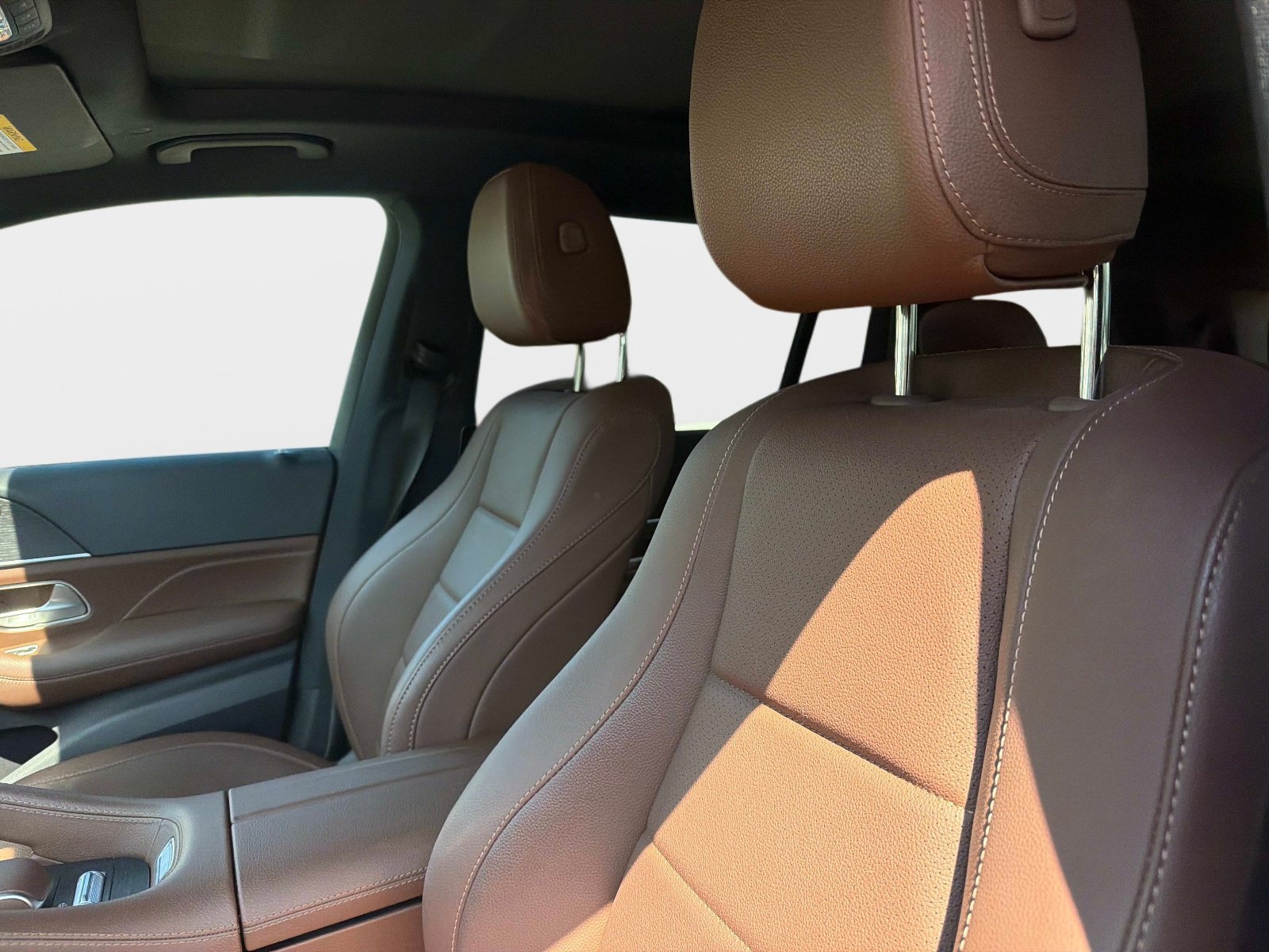 Used 2024 Mercedes-Benz GLS 450 4MATIC image 23
