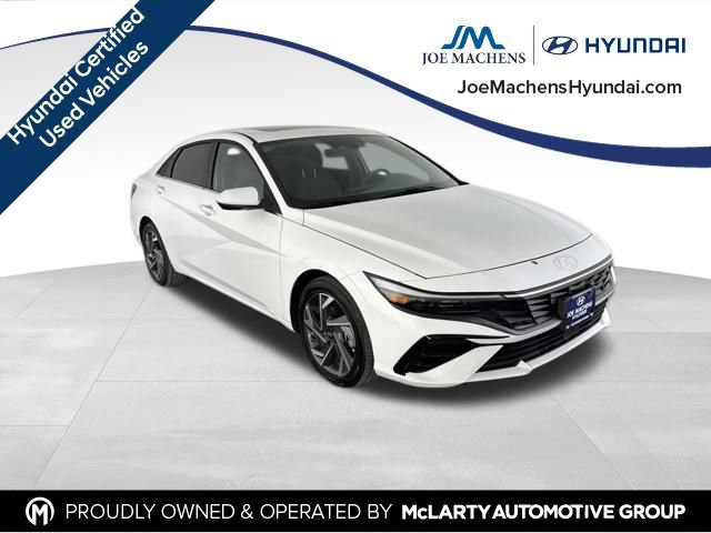 Certified 2025 Hyundai Elantra SEL FWD image 2