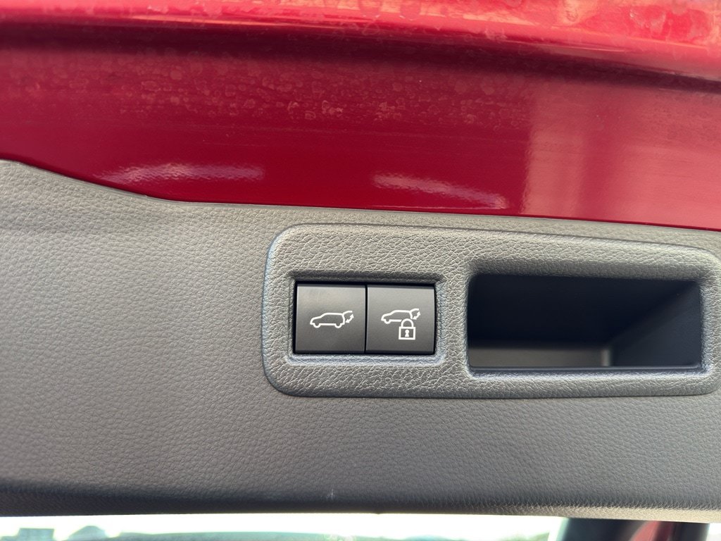Used 2024 Toyota Venza Nightshade AWD/4WD image 10