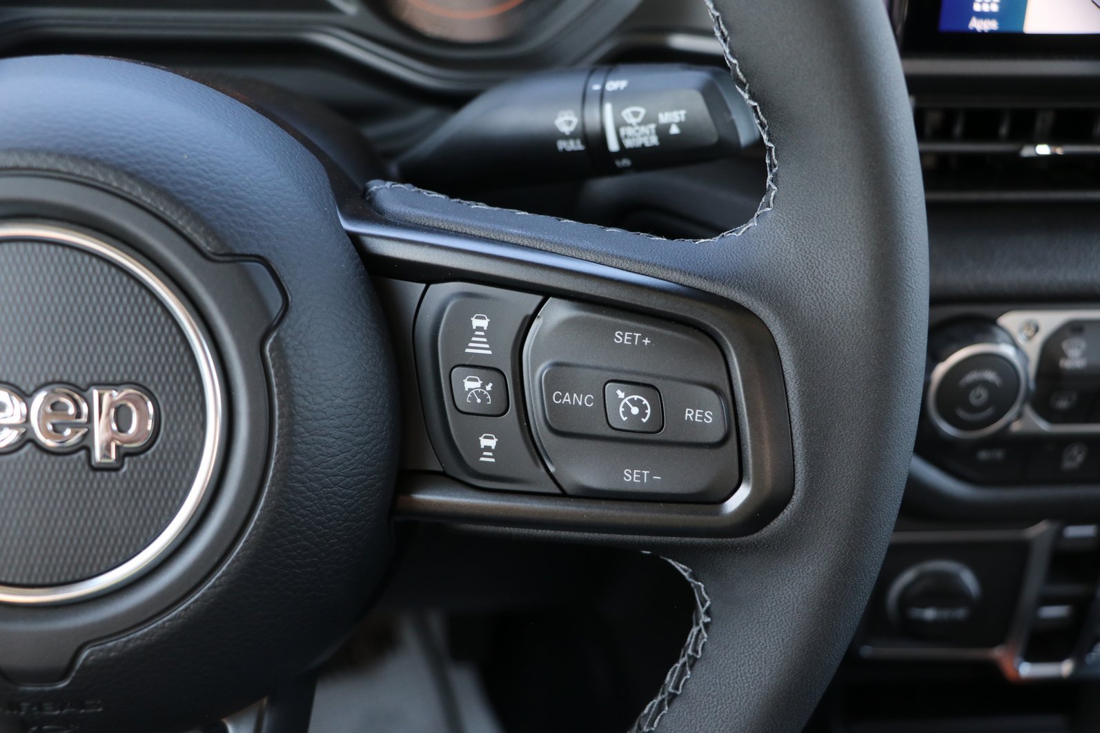 New 2026 Jeep Gladiator Mojave AWD/4WD image 18