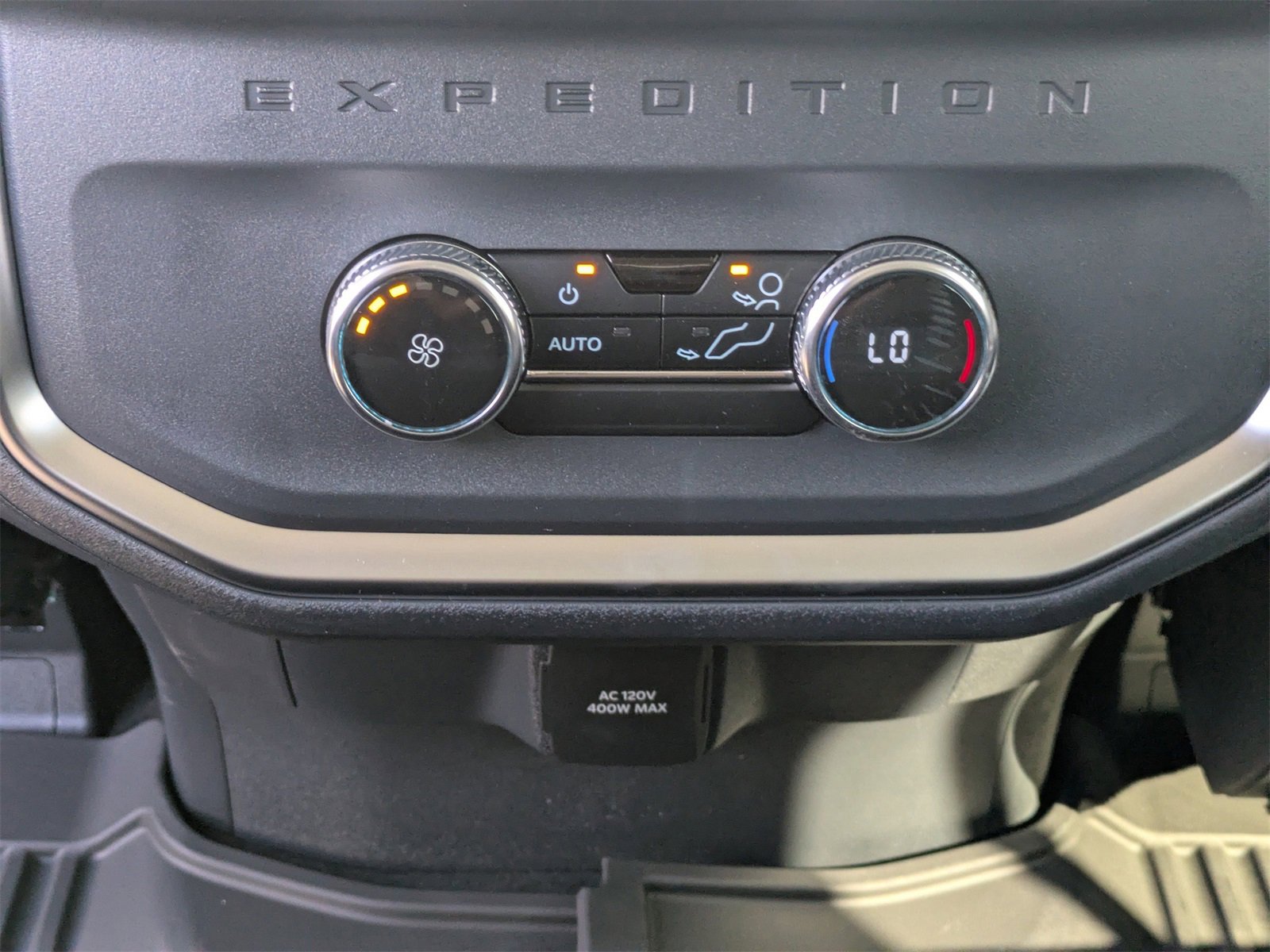 New 2025 Ford Expedition Max Active image 19