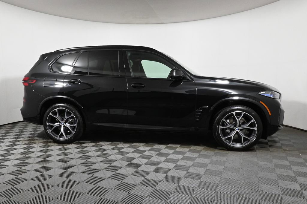 Used 2026 BMW X5 xDrive40i w/ M Sport Package image 8