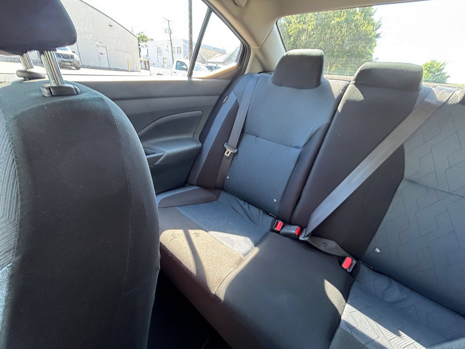 Used 2025 Nissan Versa SV FWD image 38