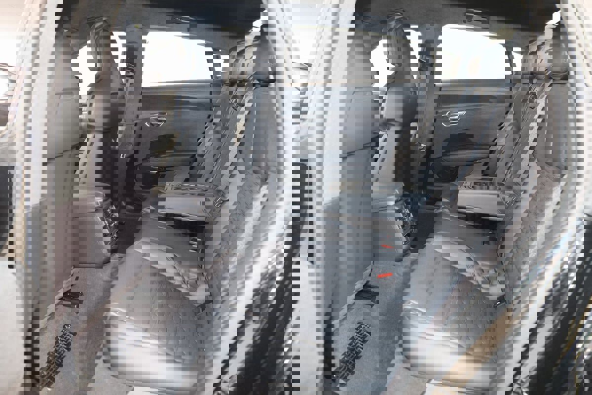 Used 2024 Audi RS e-tron GT w/ Carbon Performance Package image 97