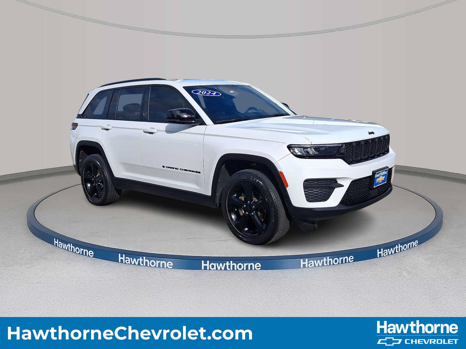 Used 2024 Jeep Grand Cherokee Altitude