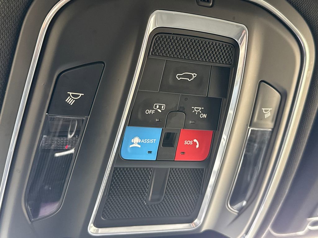 Used 2024 Jeep Grand Cherokee Altitude image 27