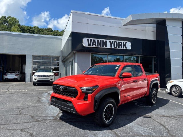 Used 2024 Toyota Tacoma TRD Off-Road AWD/4WD image 1