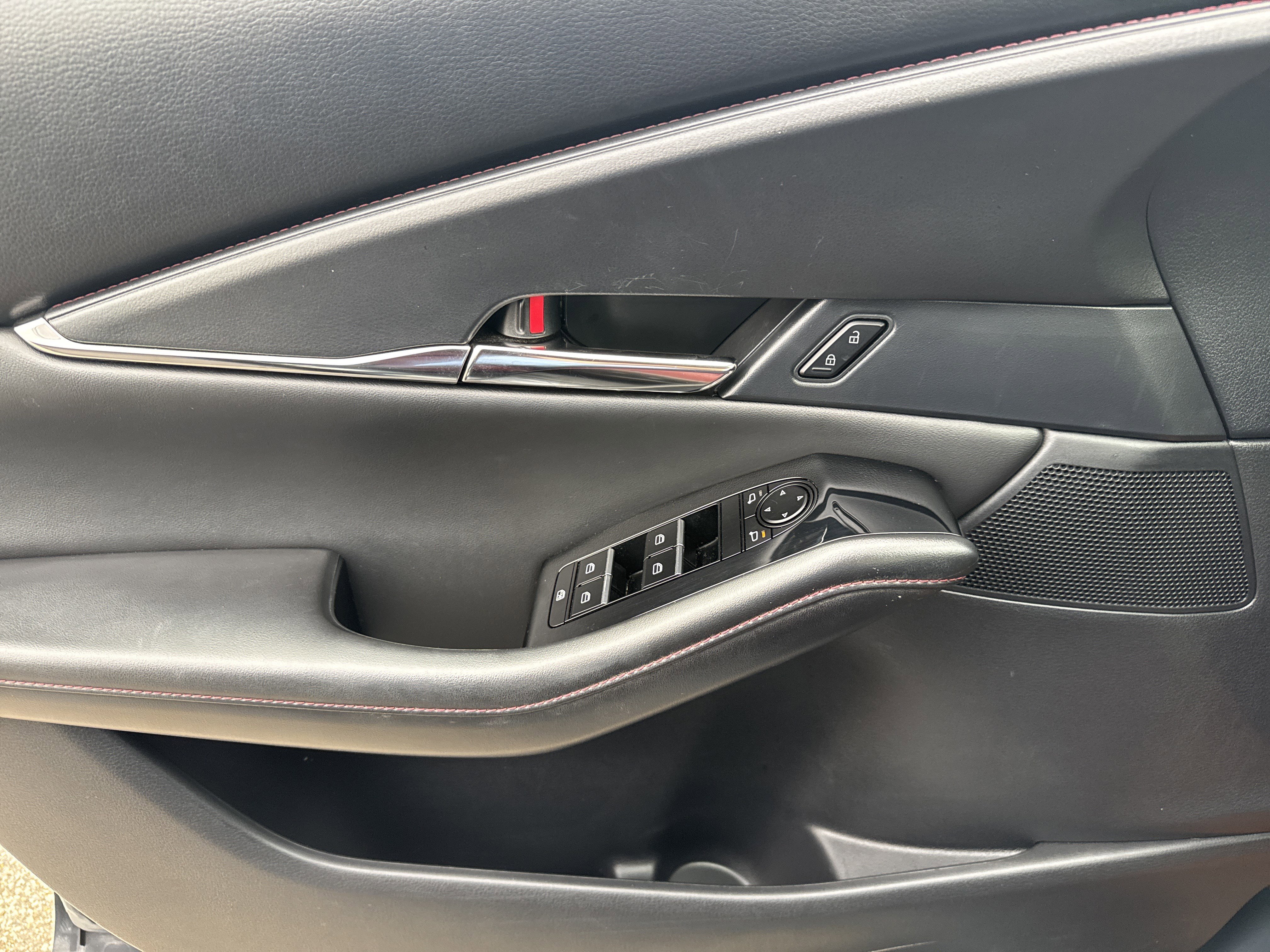 Used 2024 MAZDA CX-30 AWD 2.5 S w/ Preferred Package image 9