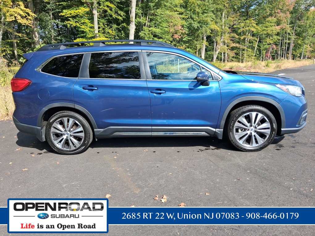 Used 2022 Subaru Ascent Limited w/ Technology Package AWD/4WD image 2