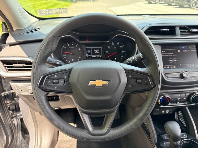 Used 2022 Chevrolet TrailBlazer LT FWD image 24