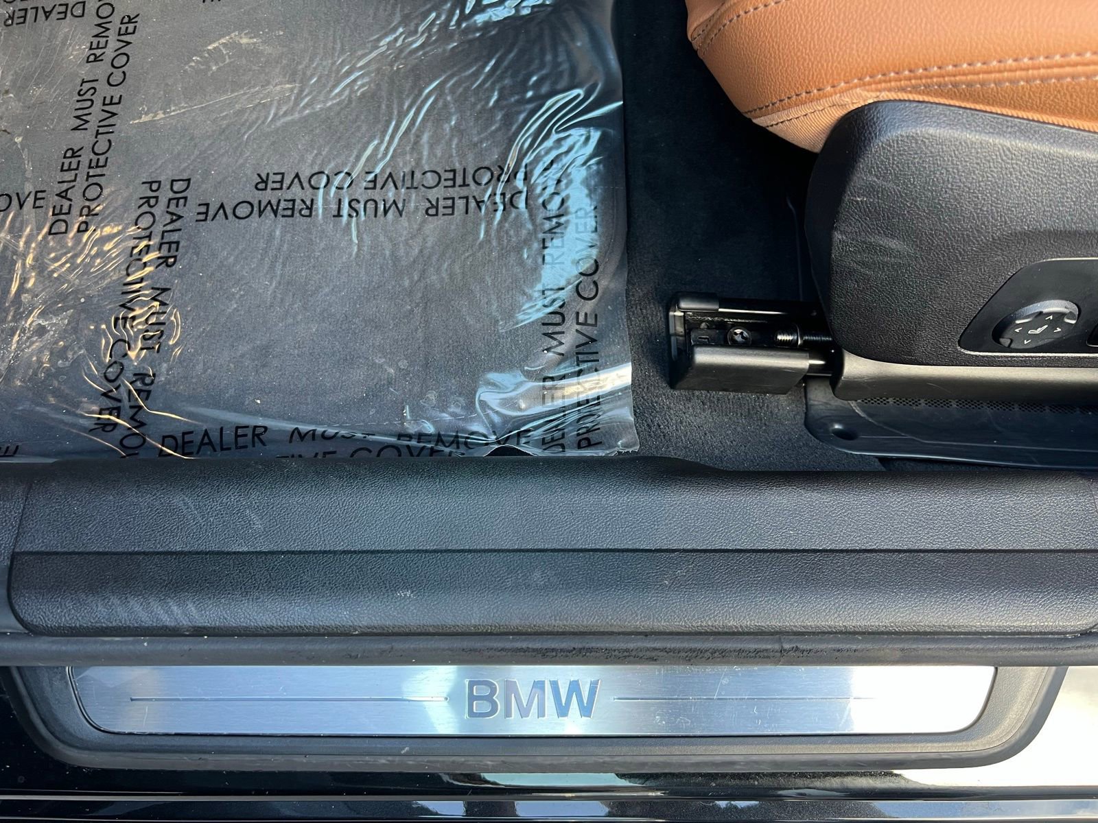 Used 2023 BMW 330e w/ Driving Assistance Package image 29