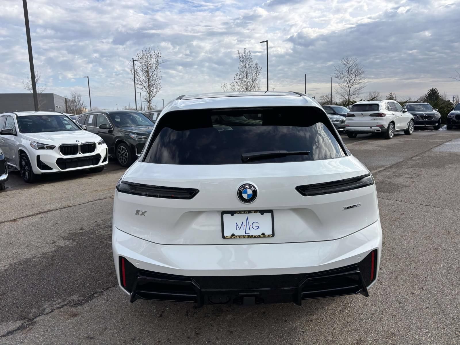 Used 2026 BMW iX xDrive60 w/ M Sport Package AWD/4WD image 6