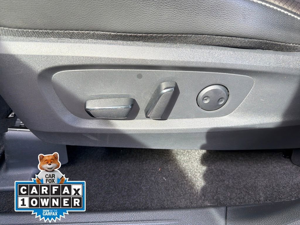 Used 2024 Nissan Pathfinder SL FWD image 19