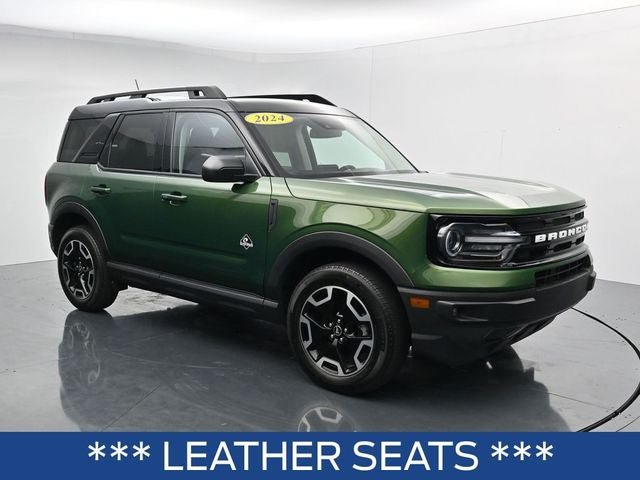Used 2024 Ford Bronco Sport Outer Banks AWD/4WD image 2