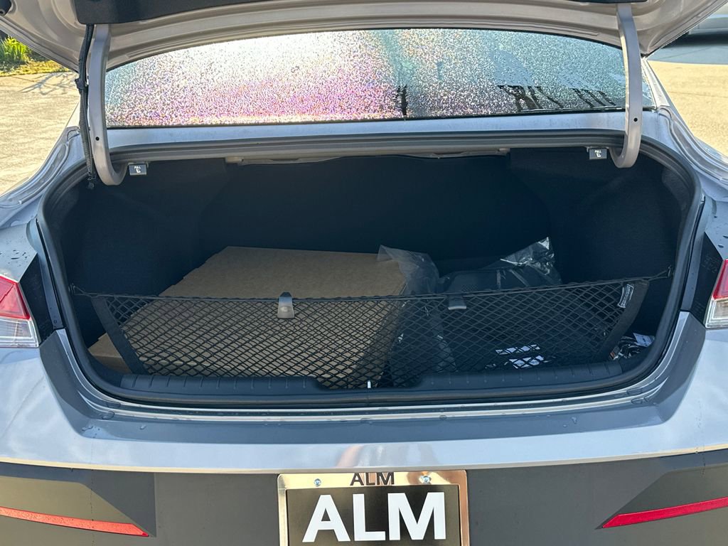 New 2025 Hyundai Elantra Sport image 18