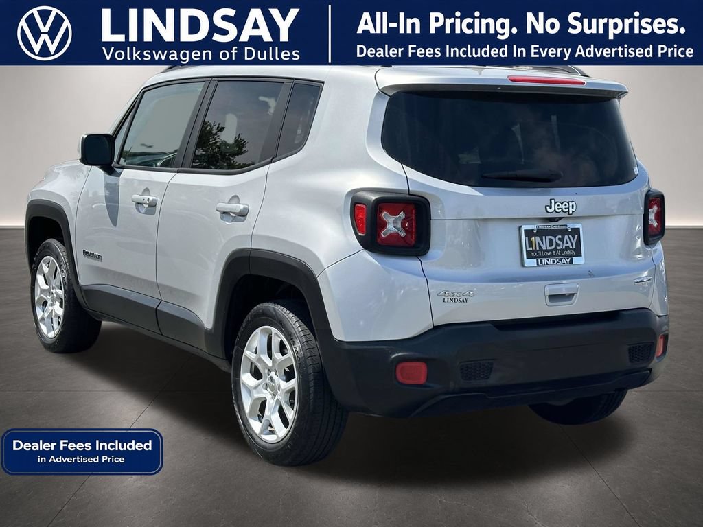 Used 2018 Jeep Renegade Latitude w/ Cold Weather Group AWD/4WD image 5