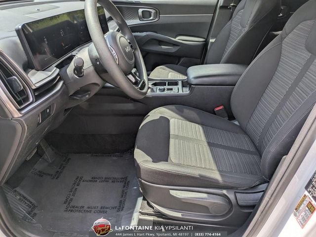 Certified 2025 Kia Sorento LX FWD image 12