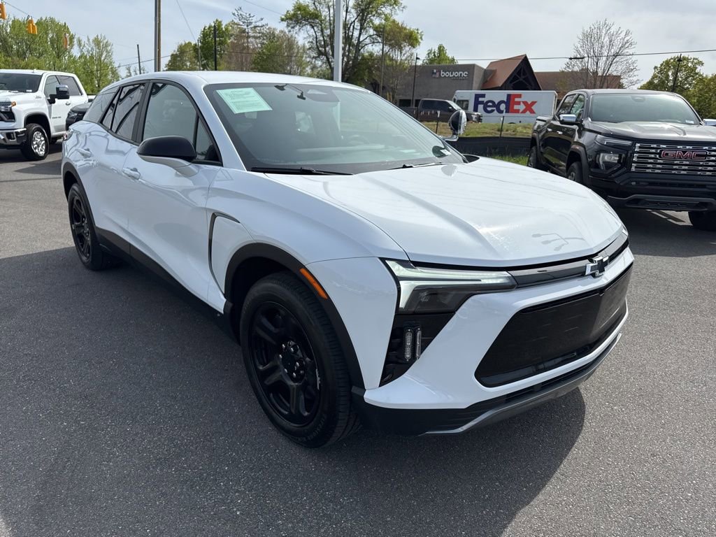 Used 2024 Chevrolet Blazer EV AWD Police image 7