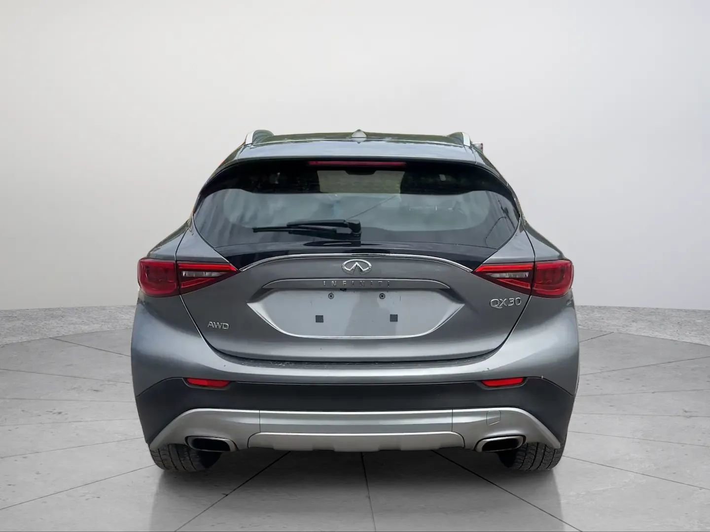 Used 2018 INFINITI QX30 Premium w/ Cargo Package AWD/4WD image 7