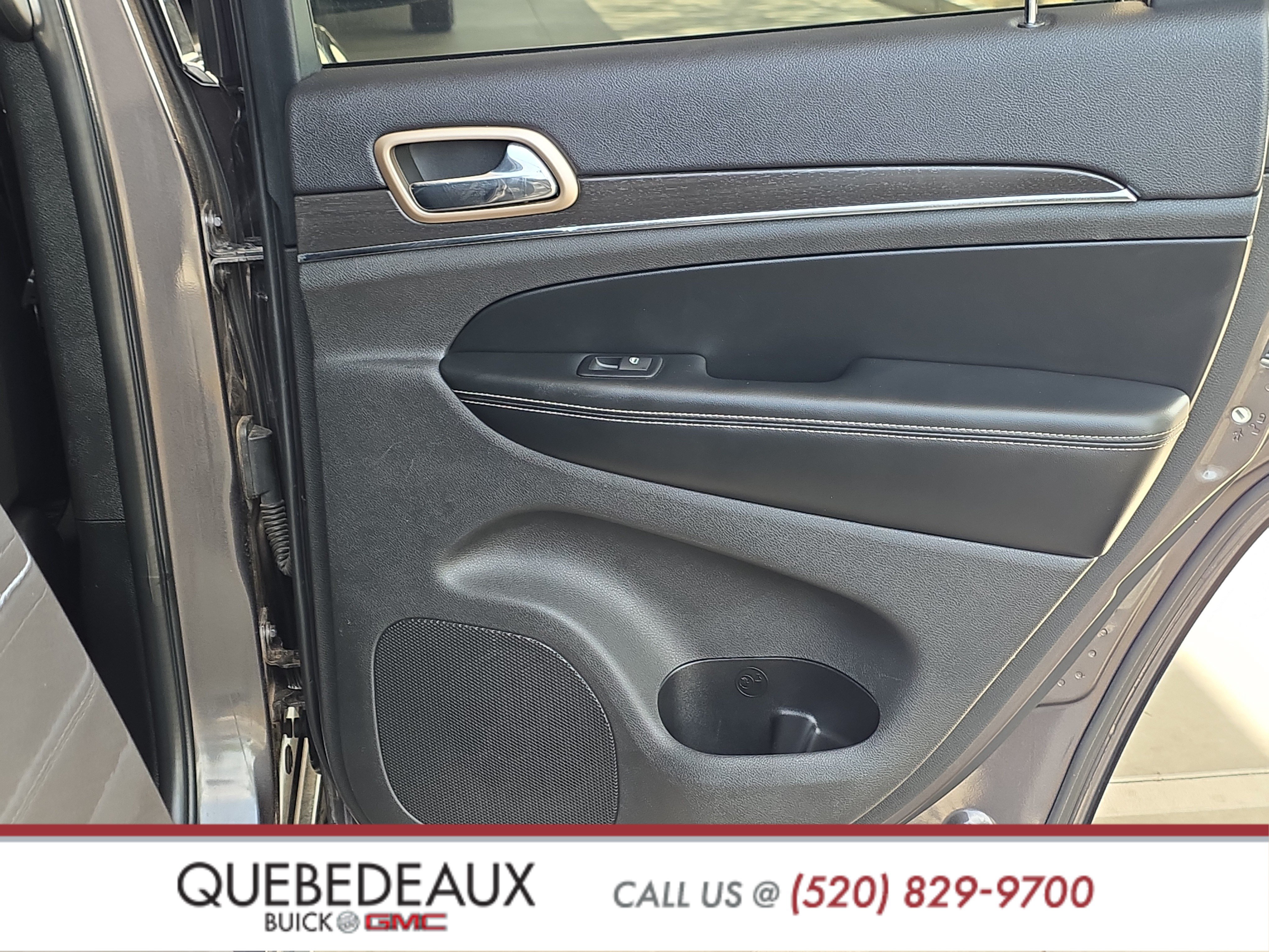 Used 2017 Jeep Grand Cherokee Limited AWD/4WD image 25
