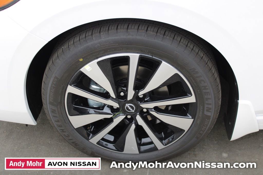 New 2025 Nissan Sentra SV w/ SV Premium Package image 6