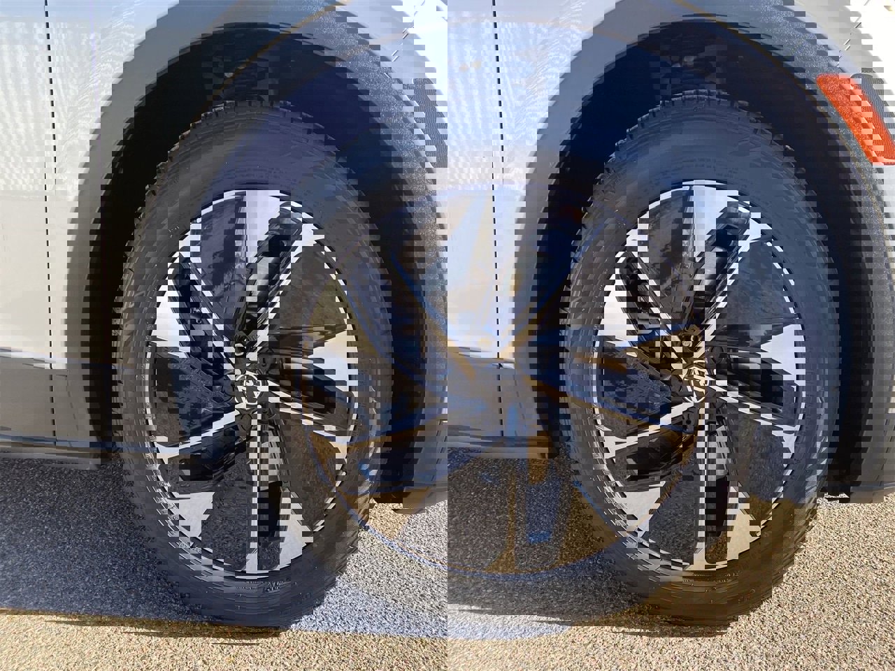 Certified 2021 Volkswagen ID.4 Pro S image 7