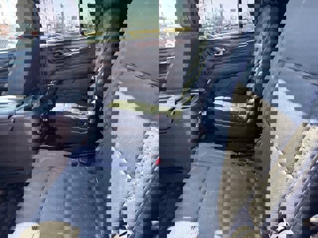 Used 2021 GMC Yukon Denali w/ Denali Premium Package image 10