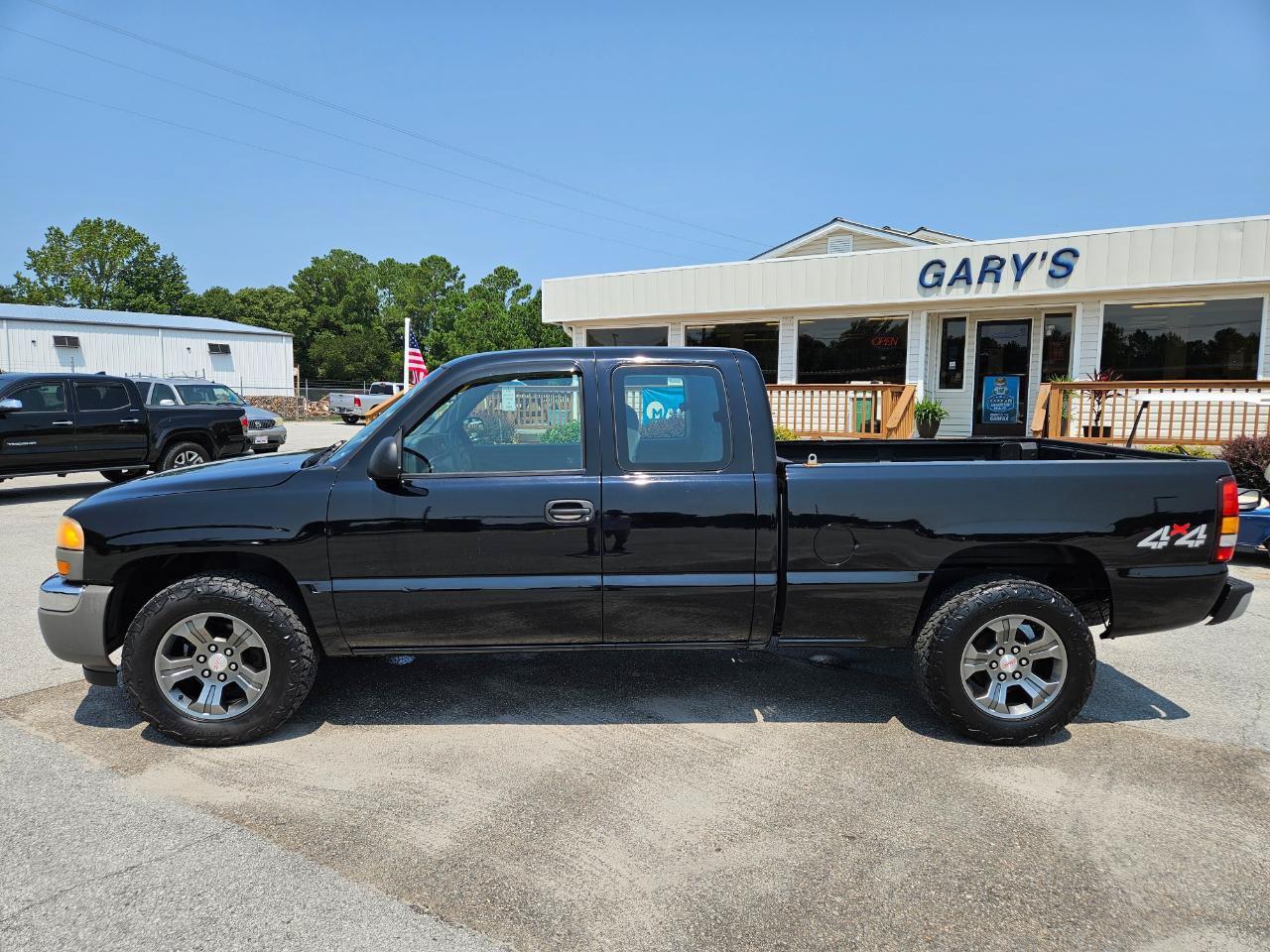 Used 2007 GMC Sierra 1500 W/T w/ Light Duty Power Package AWD/4WD image 3