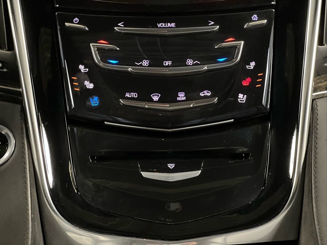 Used 2015 Cadillac Escalade ESV Platinum AWD/4WD image 33
