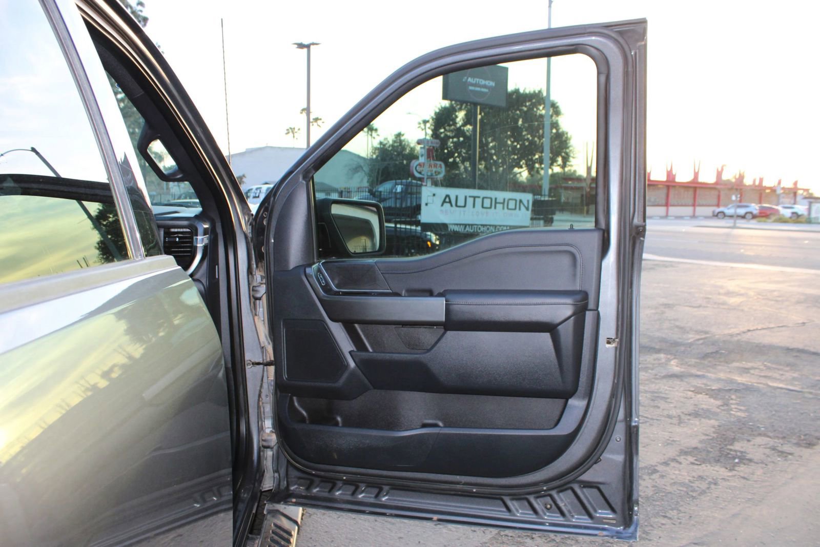 Used 2023 Ford F150 XLT w/ Equipment Group 302A High image 16