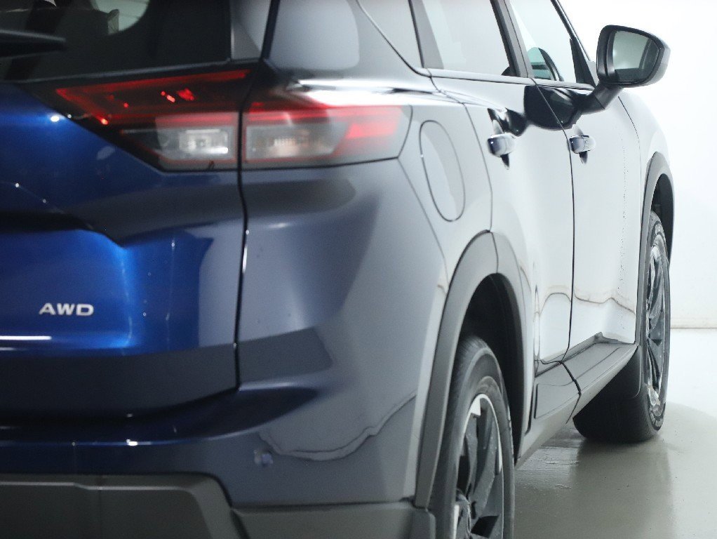 Used 2026 Nissan Rogue SV image 45