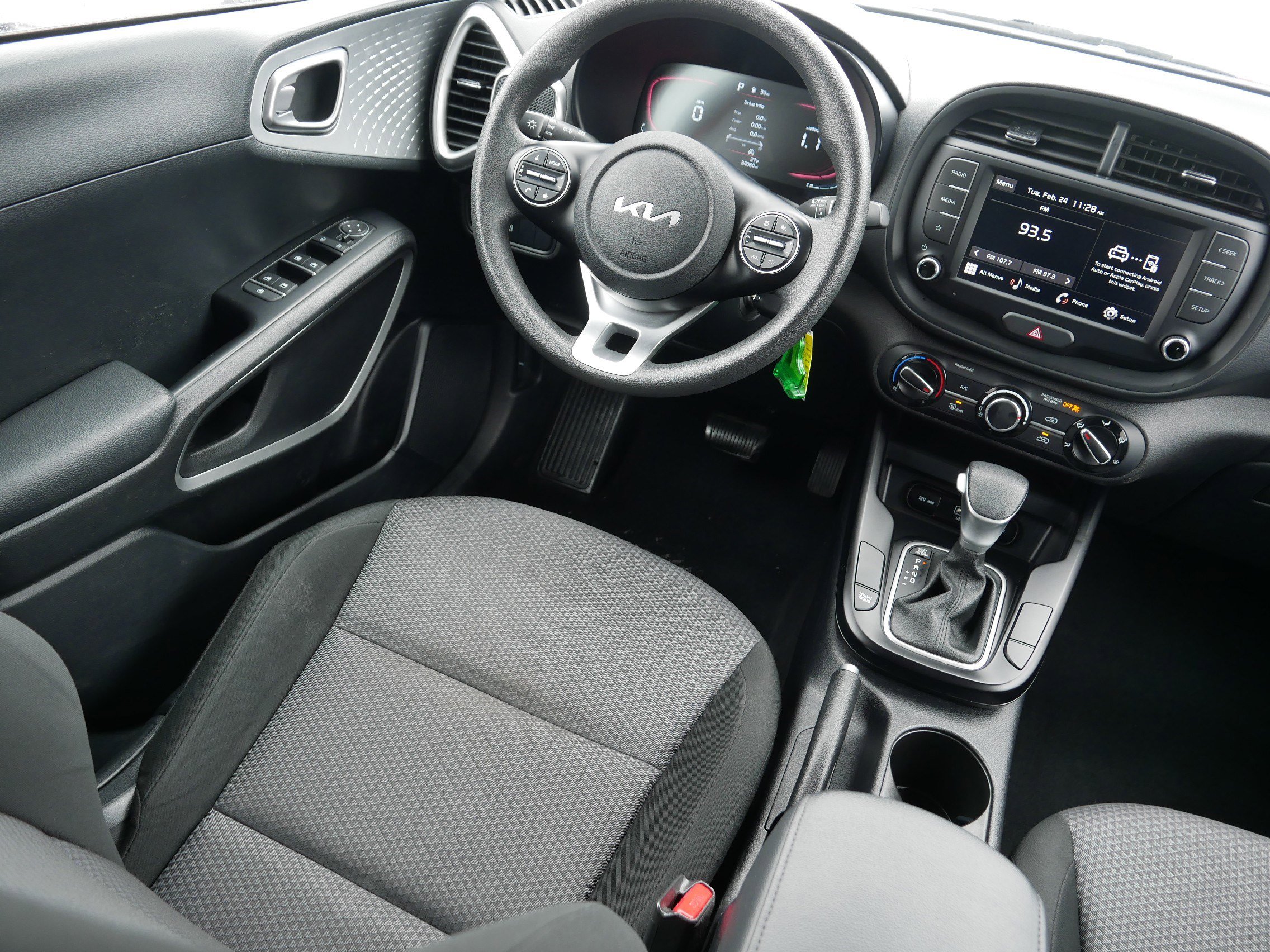 Certified 2024 Kia Soul LX w/ Option Group 015 image 9