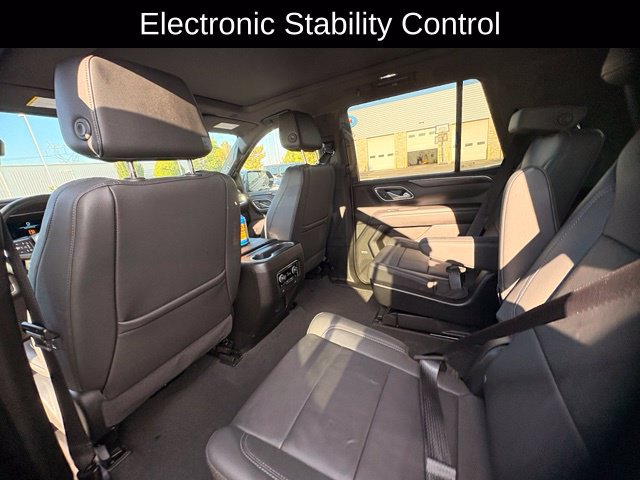 Used 2024 Chevrolet Tahoe Z71 w/ Luxury Package AWD/4WD image 14