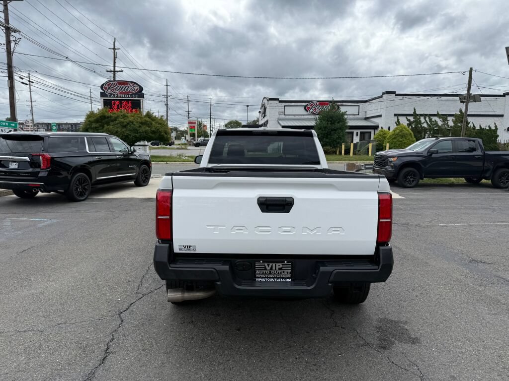 Used 2025 Toyota Tacoma SR RWD image 5