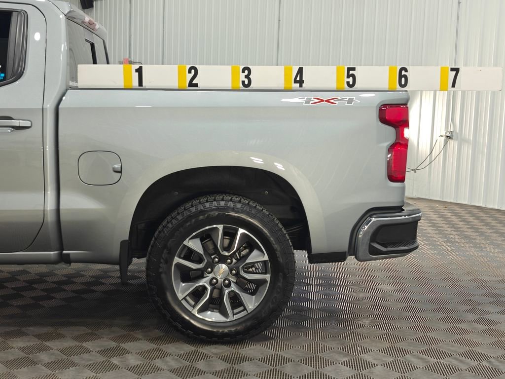Used 2025 Chevrolet Silverado 1500 LT w/ LPO, Dark Essentials Package image 22