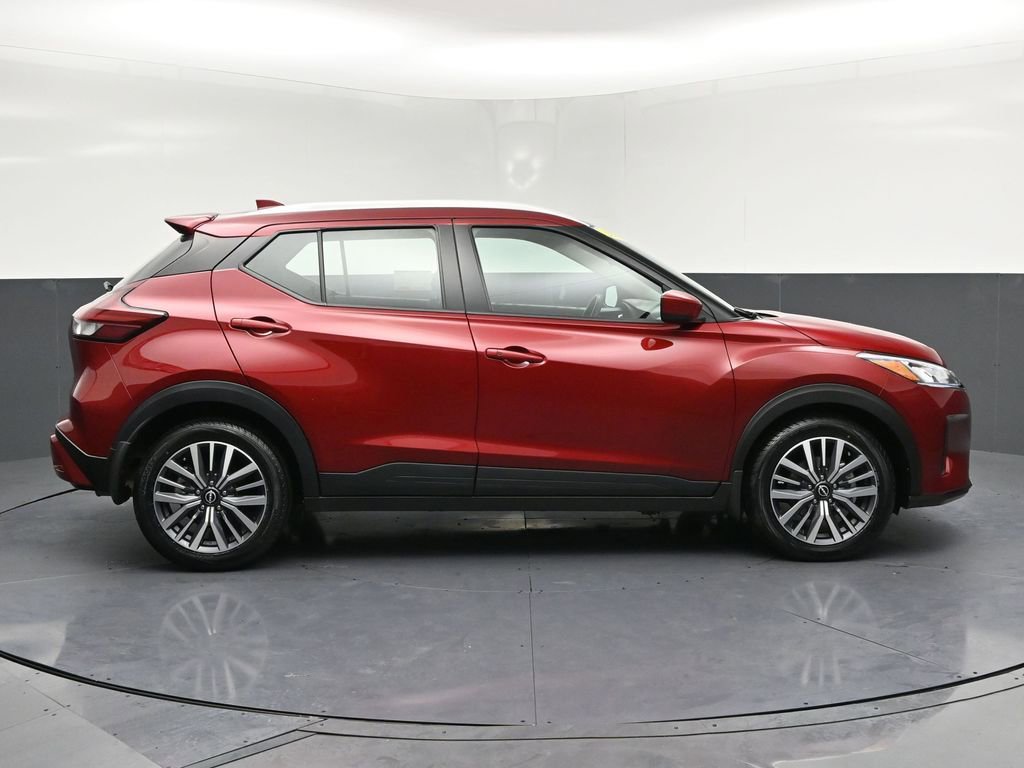 Used 2023 Nissan Kicks SV image 24