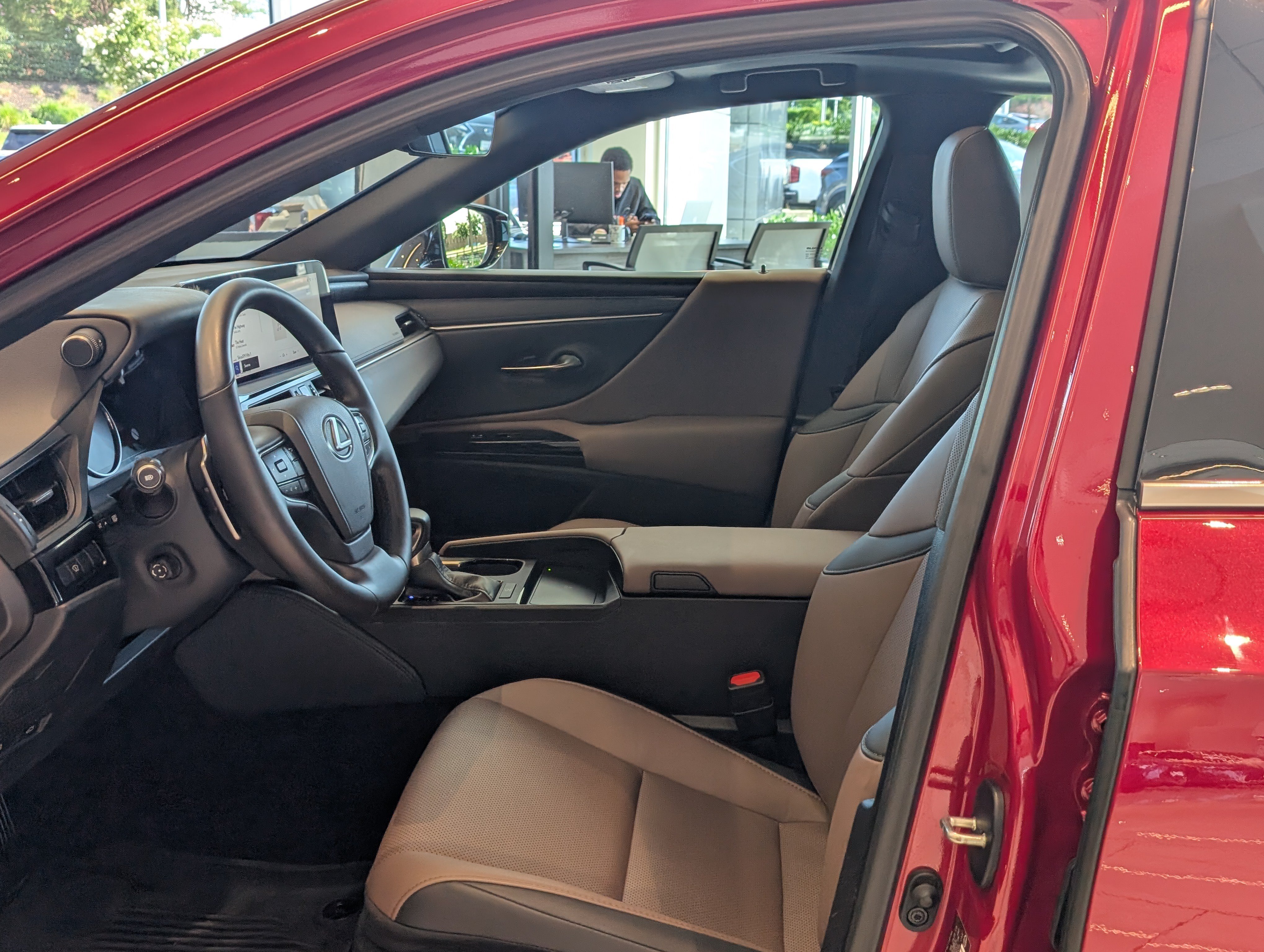 Certified 2025 Lexus ES 350 w/ Premium Package FWD image 16