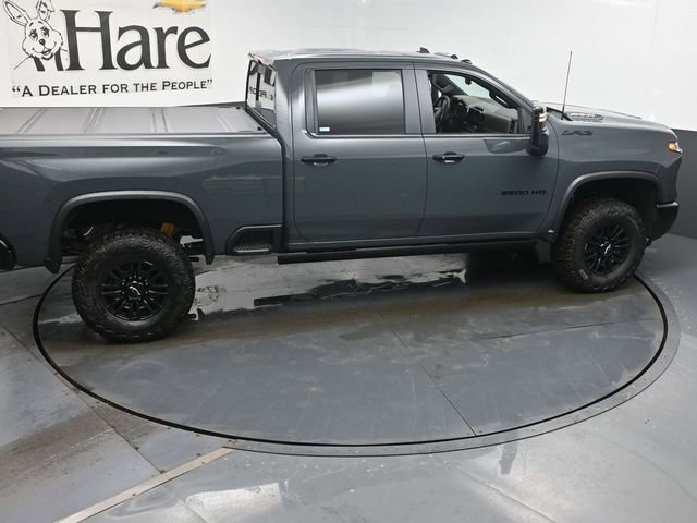 New 2026 Chevrolet Silverado 2500 ZR2 w/ LPO, Dark Essentials Package image 17