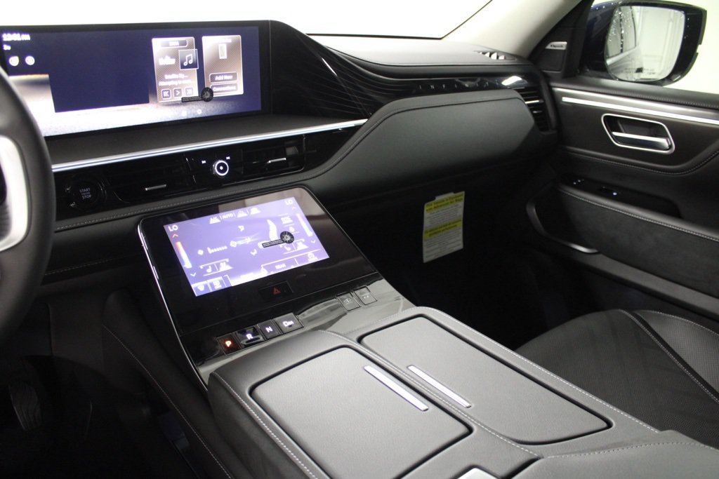 New 2025 INFINITI QX80 Luxe AWD/4WD image 28