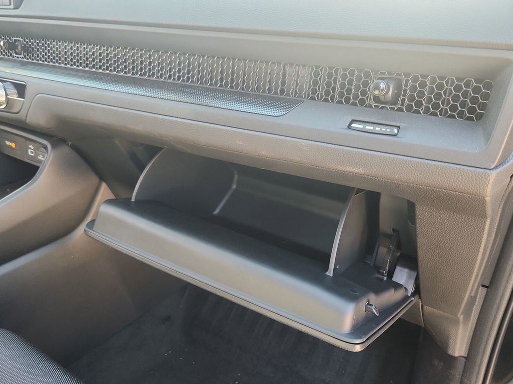 Used 2025 Honda CR-V LX image 19