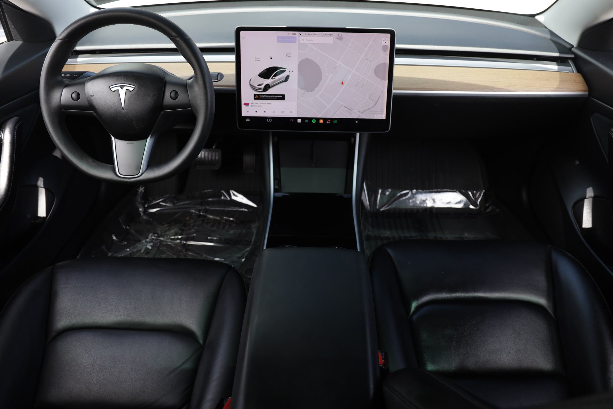 Used 2020 Tesla Model 3 Standard Range Plus RWD image 2