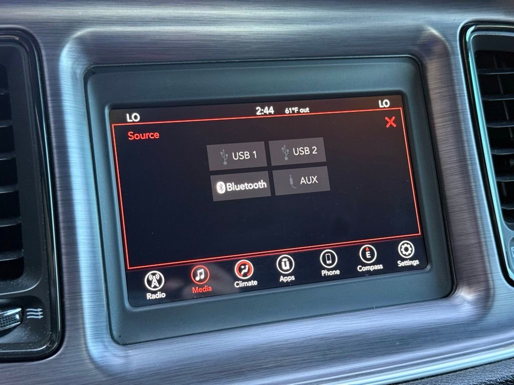 Used 2018 Dodge Challenger SXT image 4